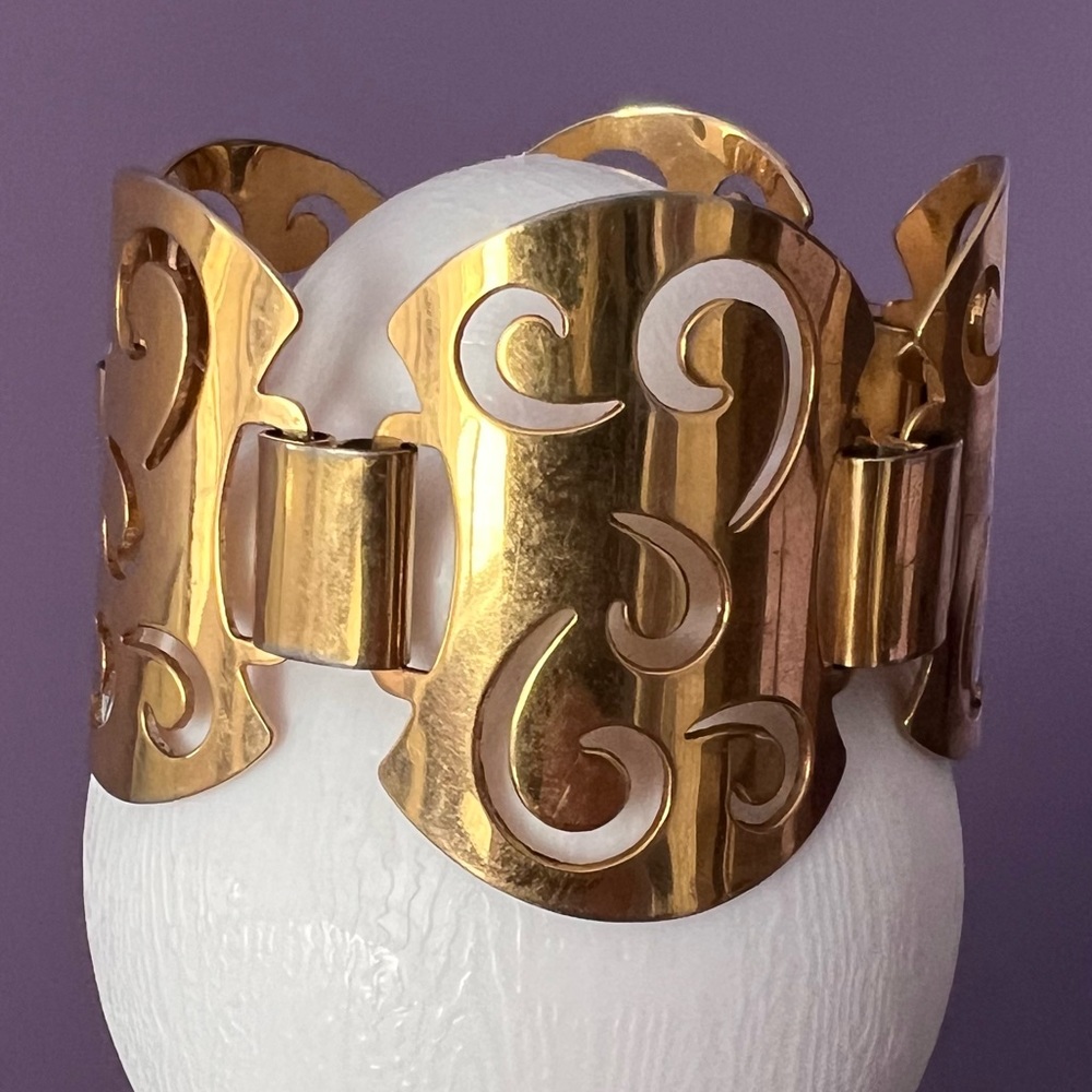 Sarah Coventry Gold Tone Bracelet